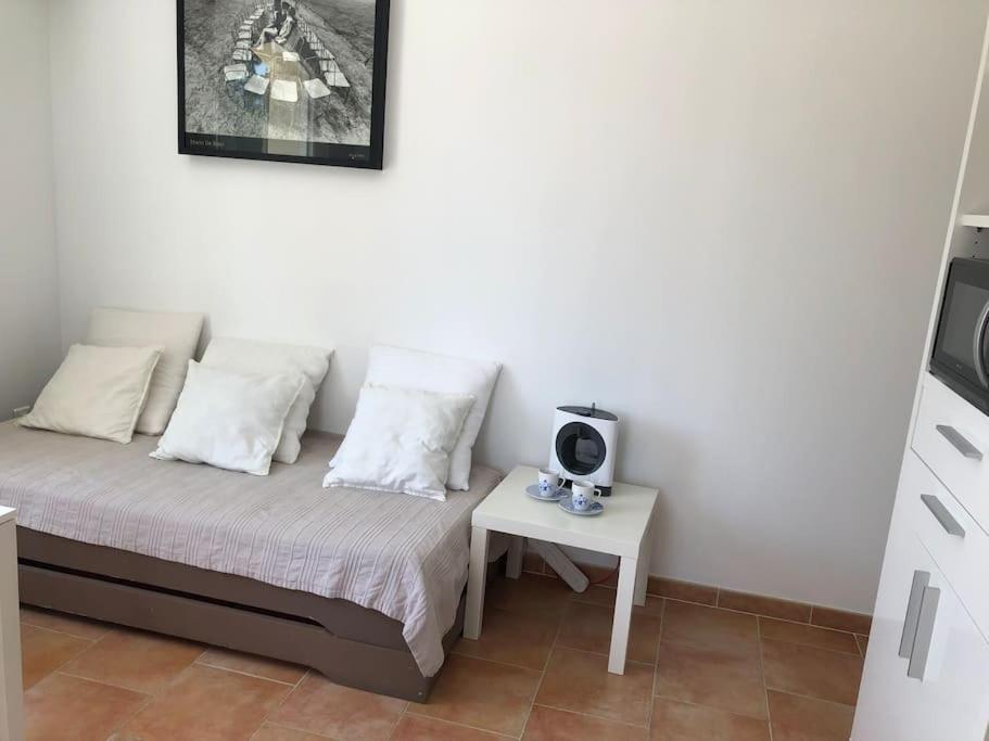 Appartement Dans Bastide A Saint Remy De Provence Exterior foto